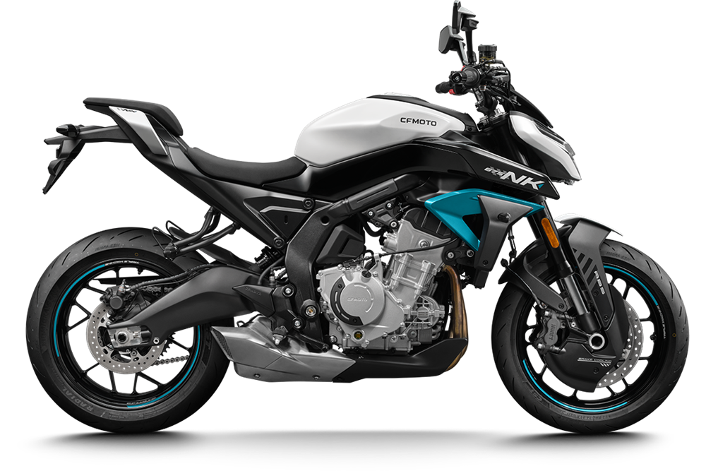 CFMoto 675 NK glacier white CFMoto 675 NK glacier white