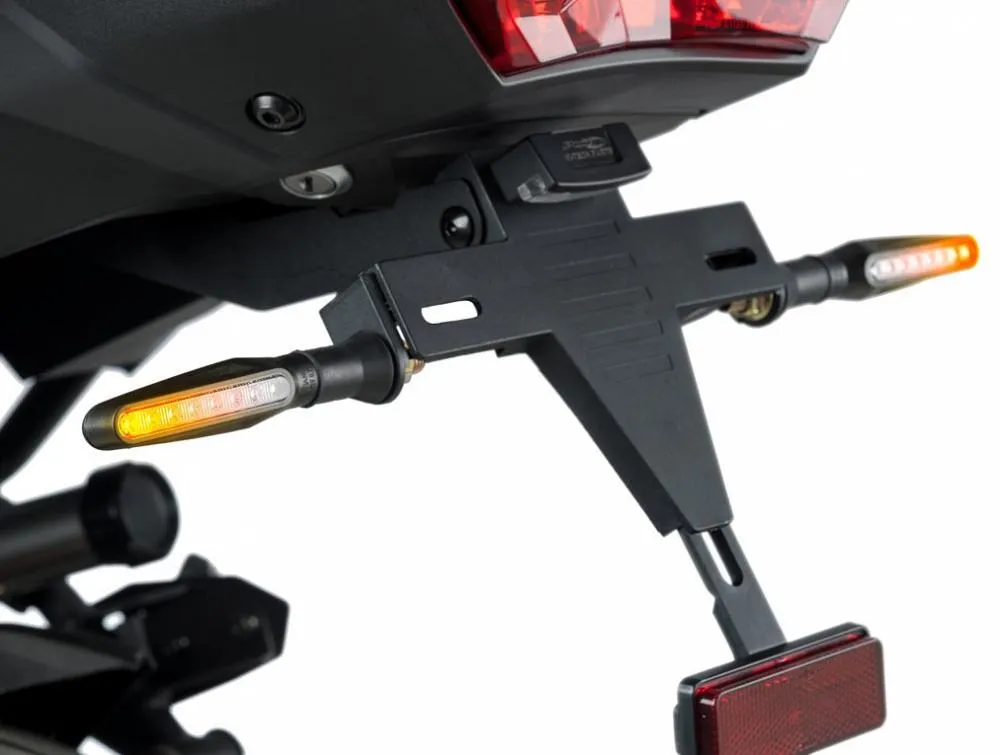 Puig_LED_Blinker_Set_Pin_schwarz_Glas_klar_ABE_702x243_mm_3155N_2 Puig Sequenzielle LED Blinker Set Pin, schwarz, Glas klar, ABE, 70,2x24,3 mm