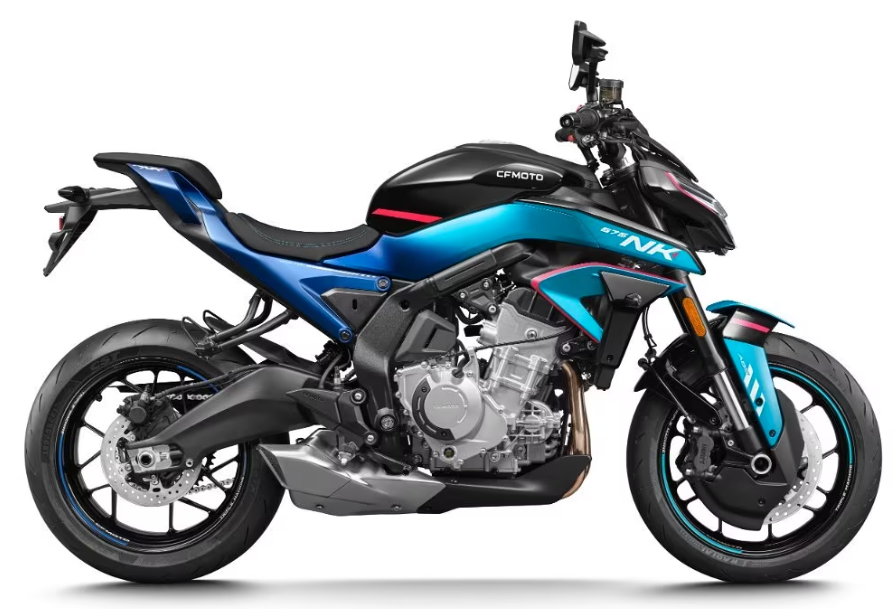 CFMoto 675 NK champion blue CFMoto 675 NK champion blue